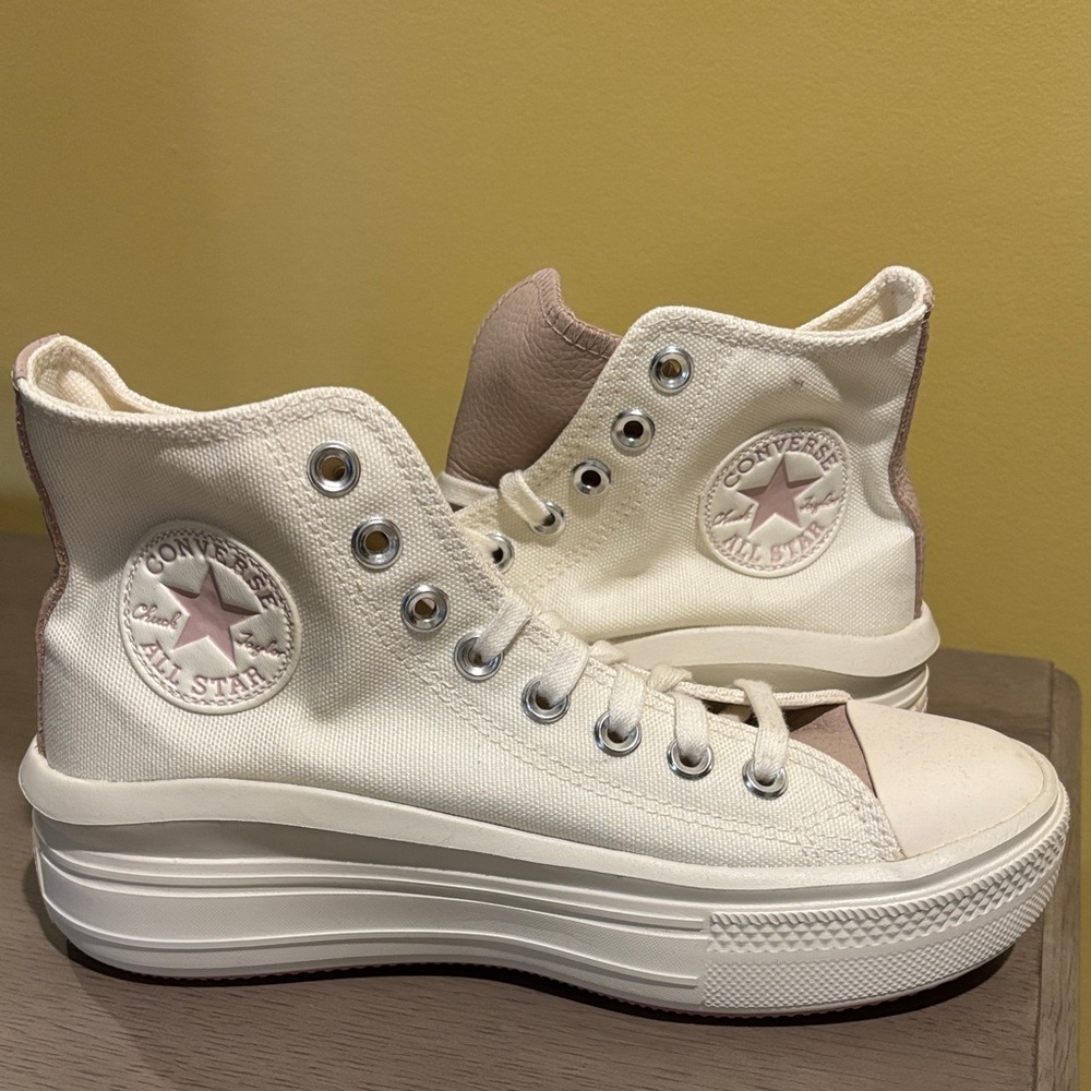 Converse Women's High-Top Sneakers - White and Pink